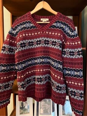 Vintage Eddie Bauer Burgundy Patterned V-Neck Sweater